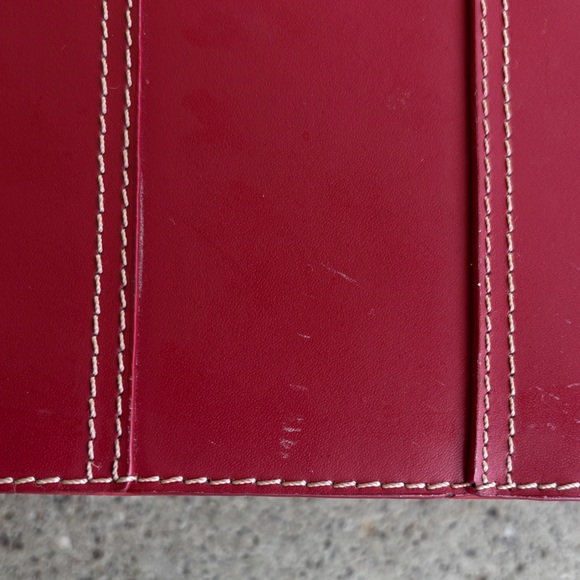 Vintage Kenneth Cole Reaction Red Shoulder Bag - Structured Y2K Handbag - Picture 7 of 8